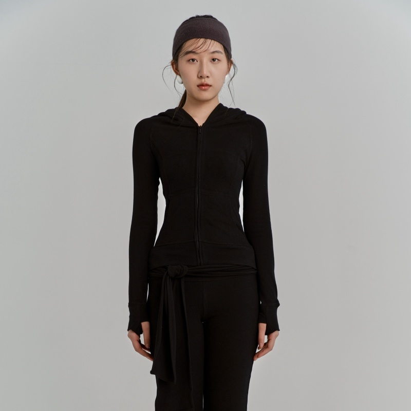 Maca Kaka 女士Jennie简约舒适修身连帽卫衣银泰百货 301594