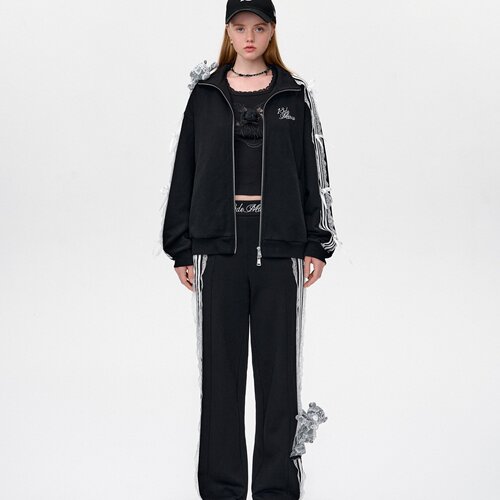 13 DE MARZO女士春夏新品休闲蕾丝贴布长袖外套 银泰百货 300178