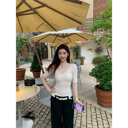 AELYNN韩系蕾丝花边v领中袖t恤