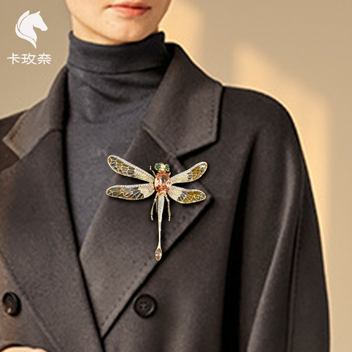 法国风格卡玫奈 翅膀会动超大奥钻蜻蜓大衣胸针 重工外套别针胸花