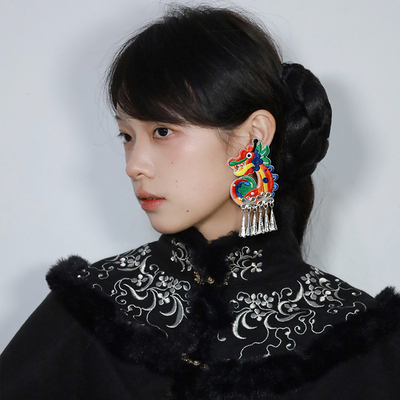 西迟刺绣女单只龙耳环