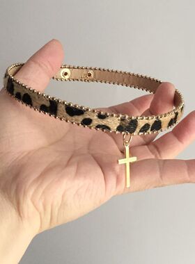 复古毛绒棕色豹纹choker皮项圈女y2k甜酷辣妹风高级感小众细项链