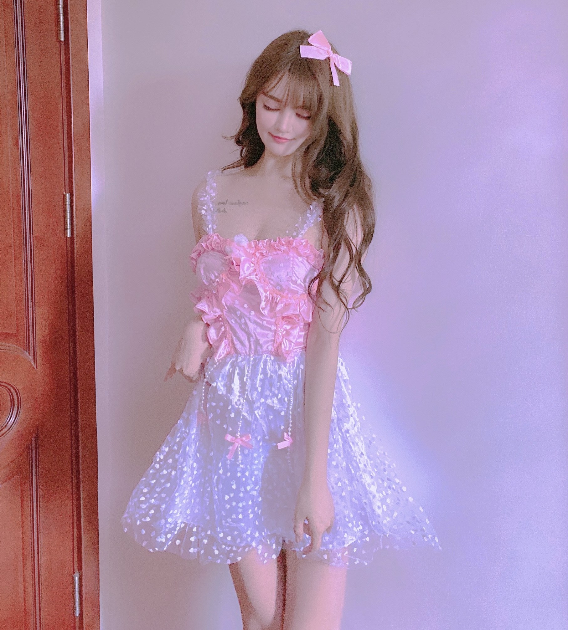 甜美少女梦幻粉显瘦甜美公主吊带洋装连衣裙