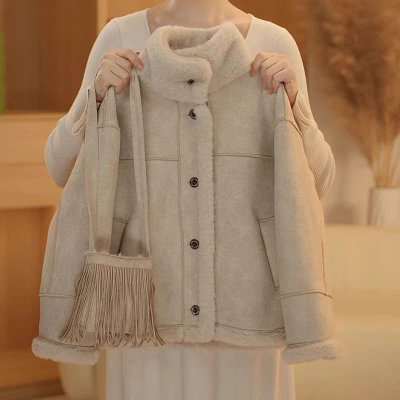 超好看女童加绒皮毛一体外套洋气