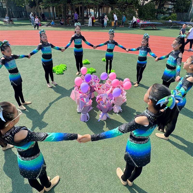 精选儿童啦啦操演出服长袖新款女C童拉拉队表演服健美操竞技赛比