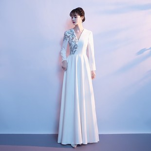 新选白色大合唱演出服女长裙成人舞台红歌表O演服公司年会主持人