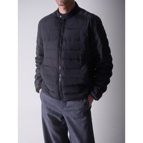 SEE ALSO『90白鸭绒』排骨立领新贵百搭保暖户外秋冬拉链羽绒服