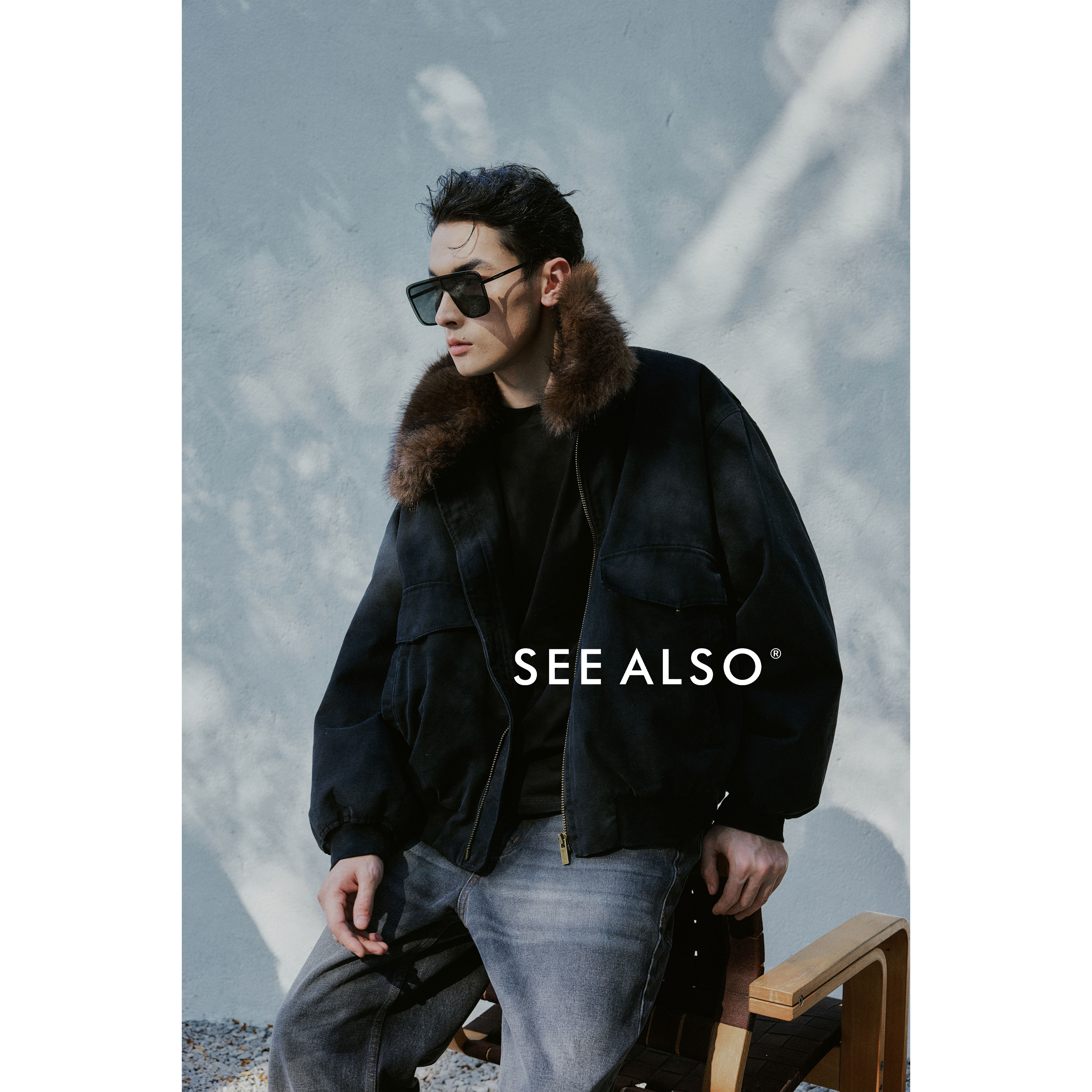 SEE ALSO『复古座山雕』超精纺精梳棉工装双口袋拉链毛领棉服外套