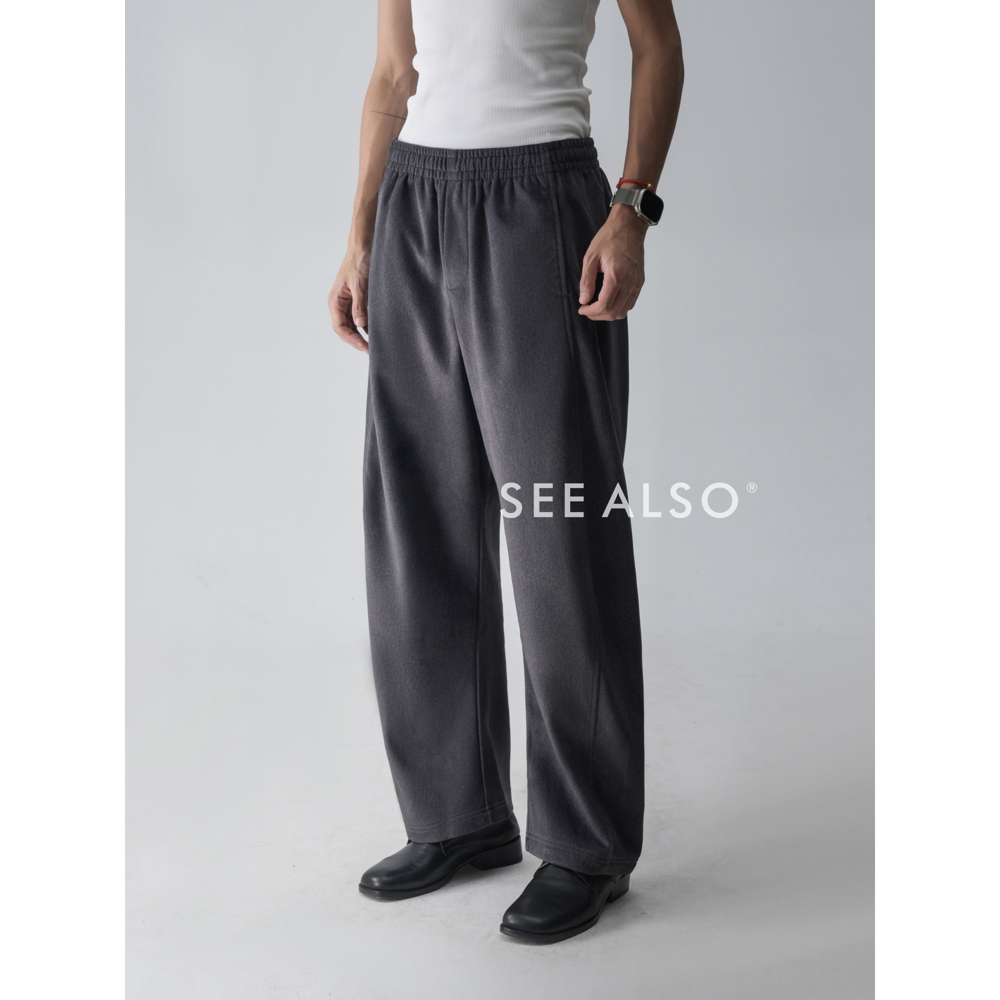 SEE ALSO『秋冬重磅回馈』新贵感老钱松紧腰显瘦百搭保暖休闲卫裤