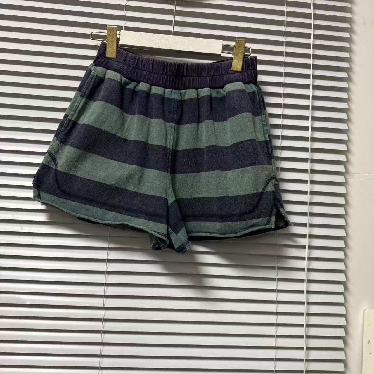 0817-37美国单水洗色青春跃动风条纹短裤女夏季松紧腰休闲五分裤图片