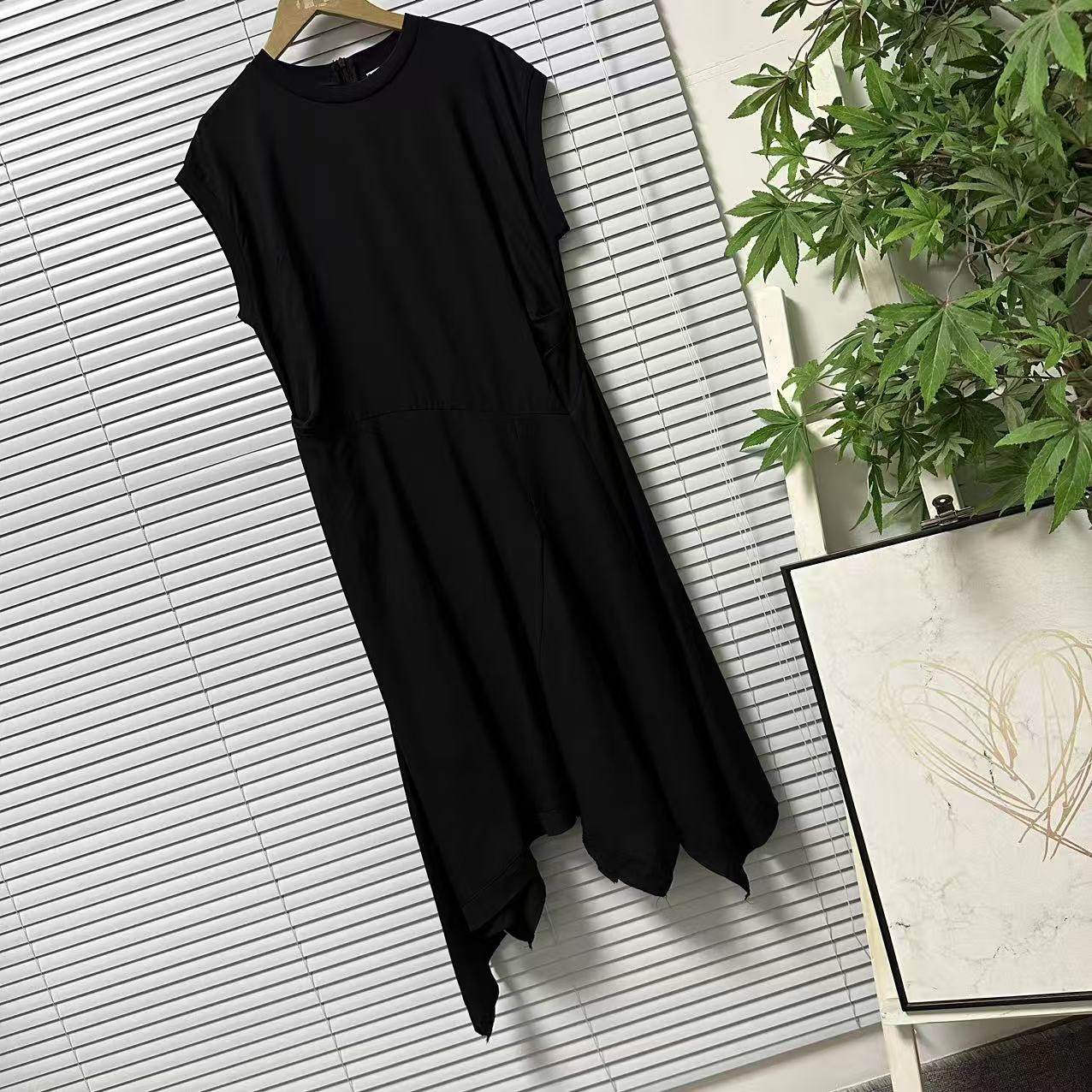 0923-13深圳南油高货样衣天丝麻混纺时尚圆领无袖收腰显瘦连衣裙