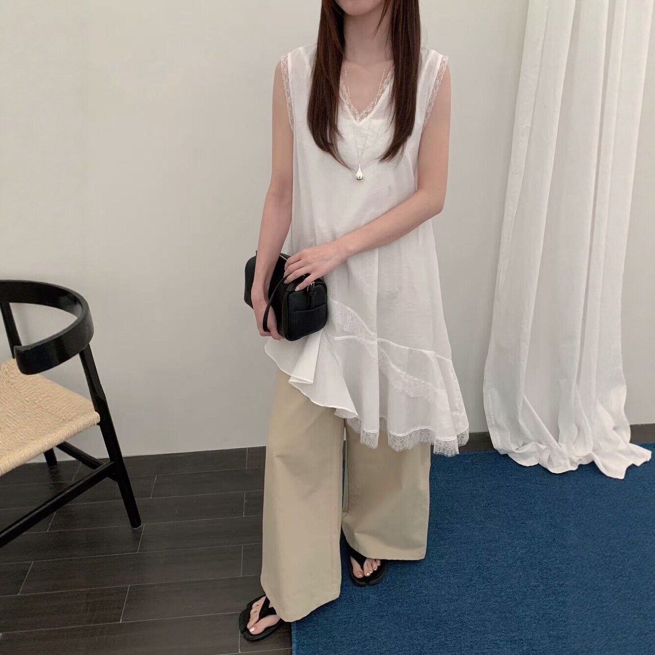 IU ROOM 韩系温柔系蕾丝花边中长款背心连衣裙不规则叠穿上衣5529