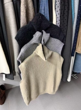 IU ROOM 韩系高领纯色兔绒针织马甲慵懒风半高领针织叠穿背心3828