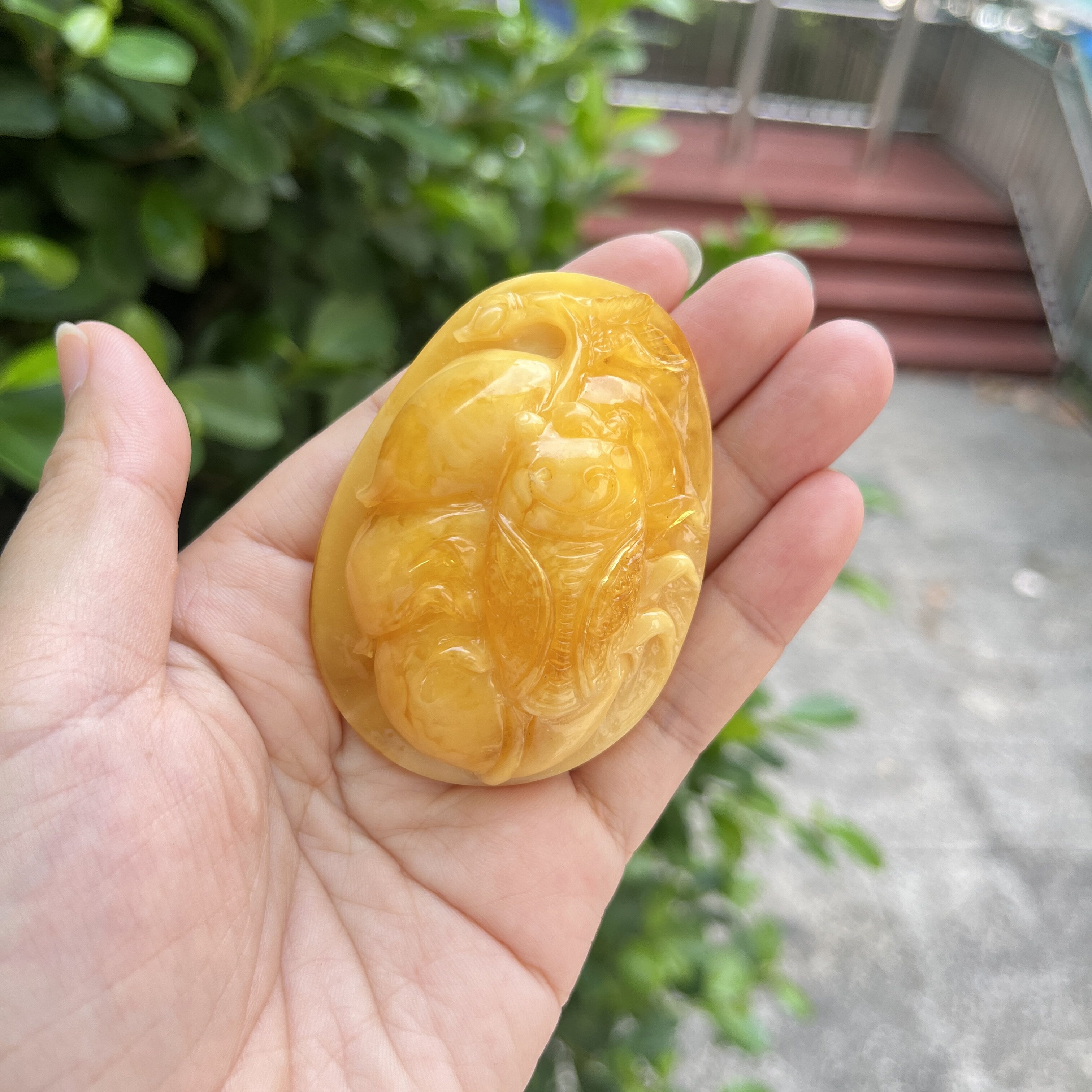 天然二代蜜蜡老蜜雕刻老料俏色巧雕昆虫牌吊坠挂件雕花配饰把玩件