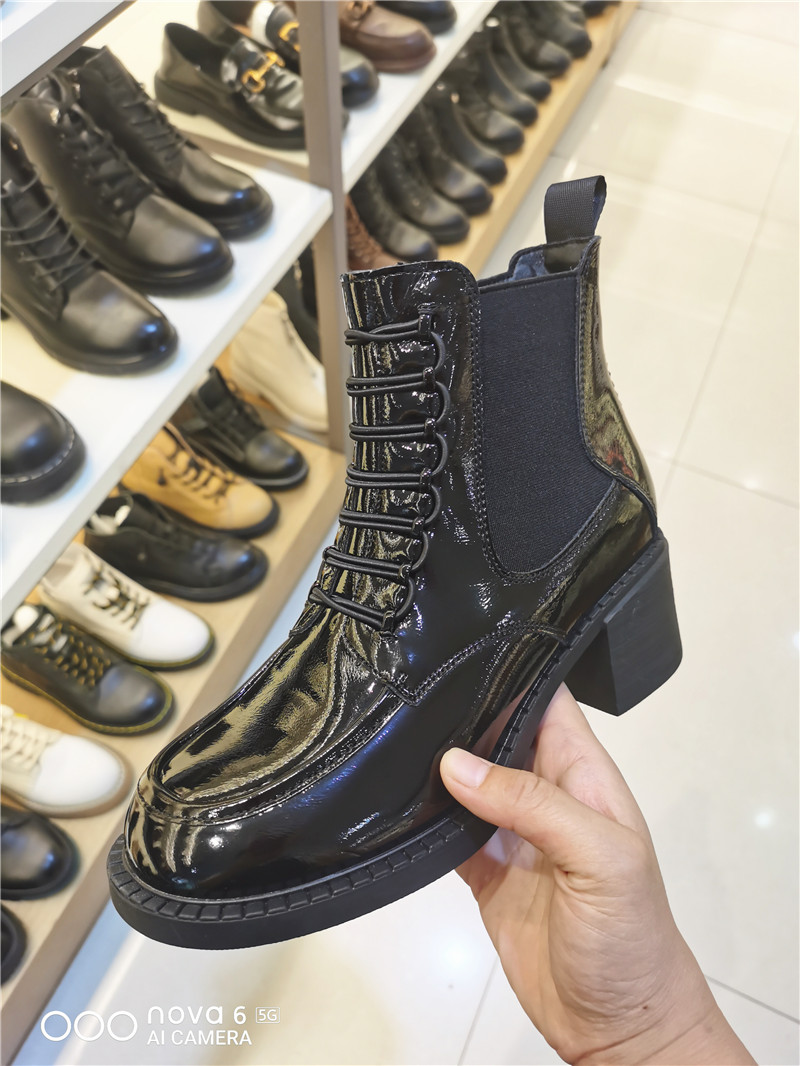 日泰正品女鞋2021秋冬新款真皮漆皮粗跟布内里马丁靴0791w03015