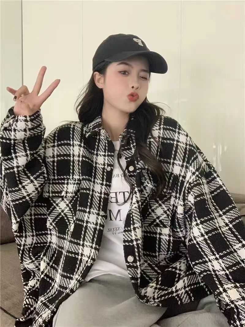 2025年秋季新款韩版宽松休闲百搭慵懒风衬衫领格子外套女上衣潮