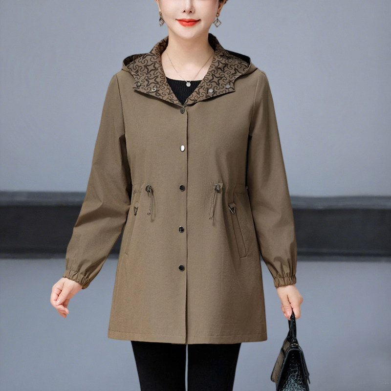 特体大码妈妈春秋款外套加肥加大胖太太风衣200斤中老年女装洋气