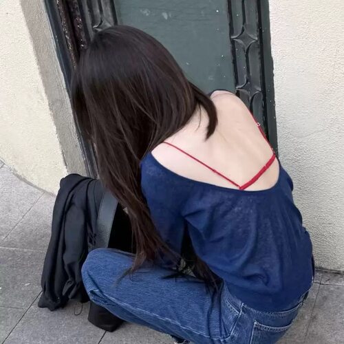 现bubble韩代东大门londonflat伦敦设计感氛围感针织衫实体秒发