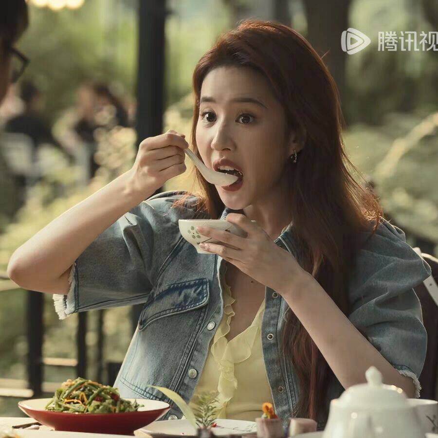 玫瑰的故事刘亦菲黄亦玫同款夏季泡泡袖蓝色牛仔外套短款上衣女