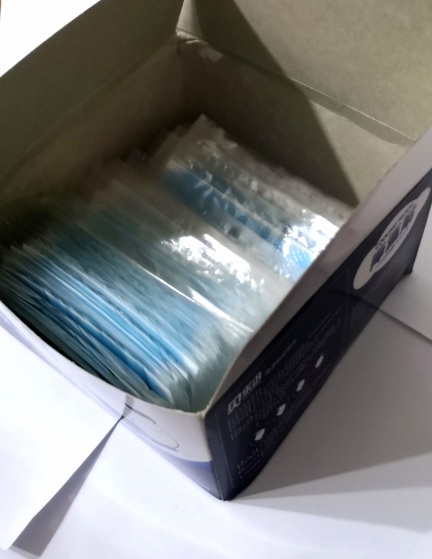 60片大盒包邮,婴幼儿童高温贴幼儿园批发价成人降温贴冰贴冷敷贴