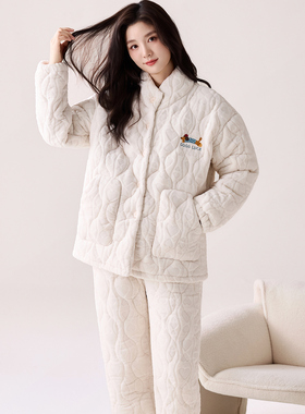 牛奶绒睡衣女冬季三层夹棉加厚2025新款冬款保暖珊瑚绒家居服套装