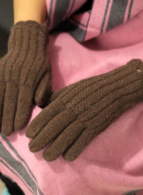 日本羊毛手套女冬加厚防寒文艺素色麻花开车户外保暖手套简约百搭