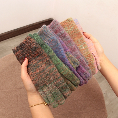 段染马海毛分指触屏手套女冬保暖