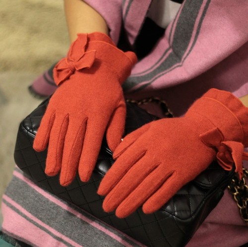 日本羊毛甜美少女心薄款分指手套