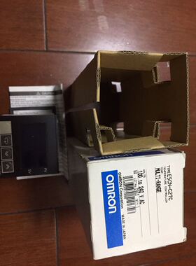 全新日本原装进口OMRON欧姆龙温控表E5CN-C2TC   100-240 VAC