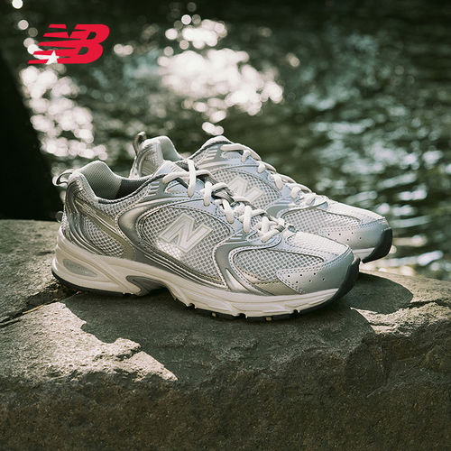NewBalance复古运动老爹鞋