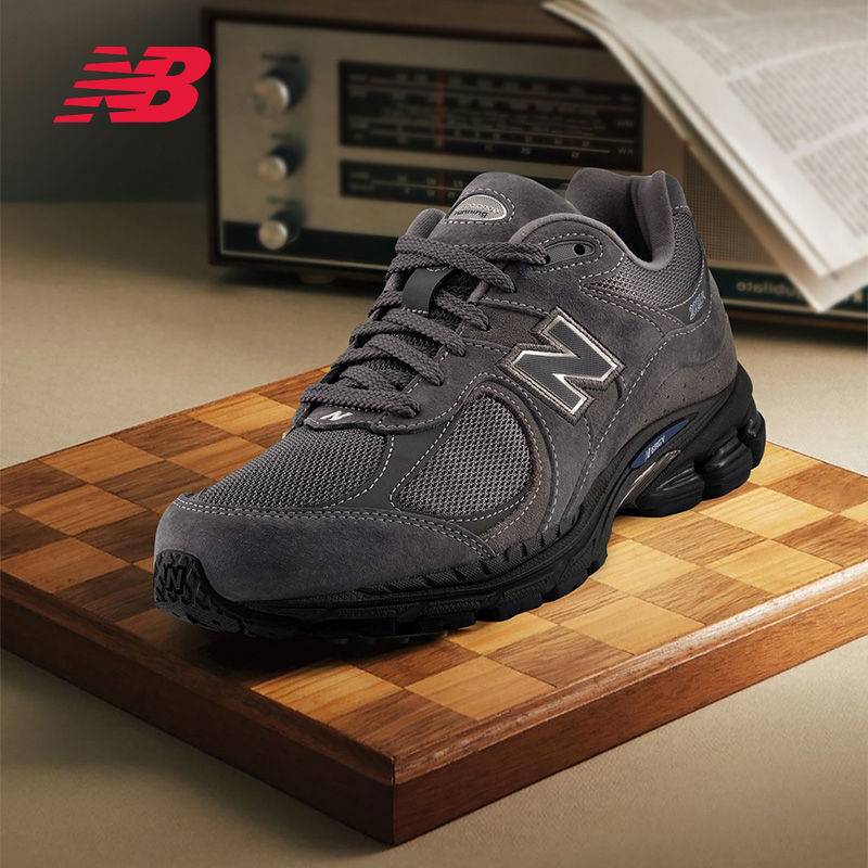 NEWBALANCE男女休闲鞋2002R