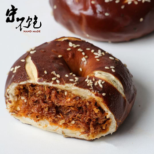 不饱的面包鲁邦种贝果焦糖肉桂灯影牛肉丝金沙焗南瓜奶酪欧包早餐