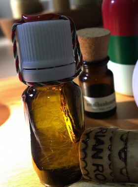 玫瑰公司保加利亚医药集团100%纯度大马士革奥图玫瑰精油lema