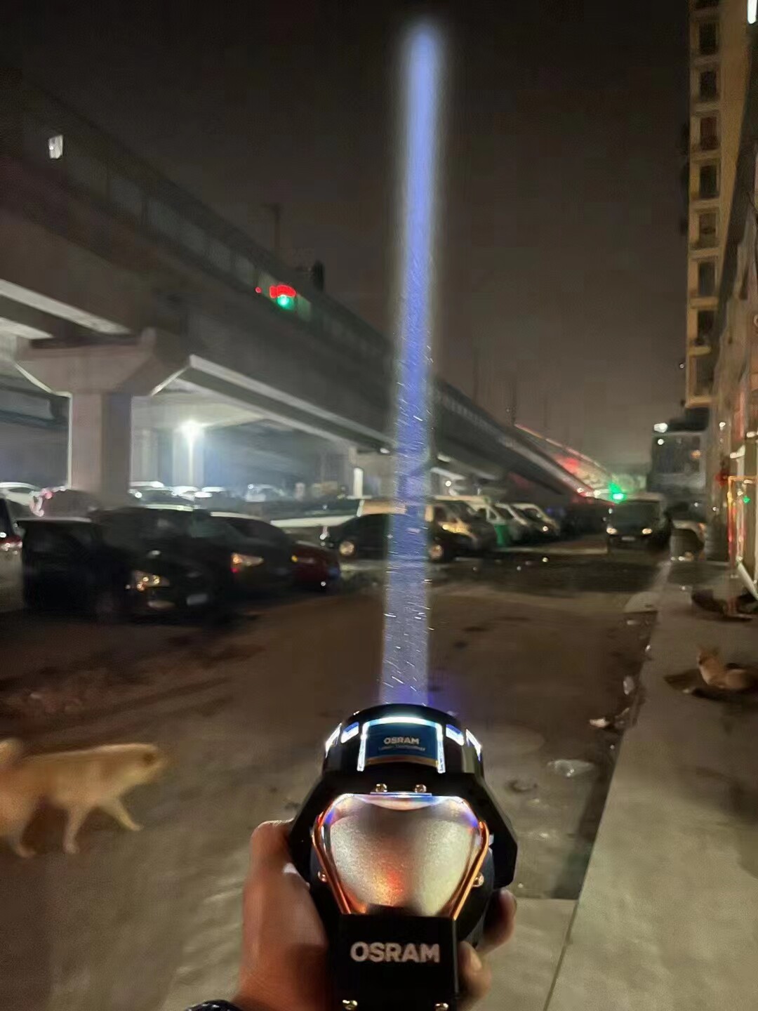 改装LED激光大灯双光透镜欧司朗耀夜极目者探月者曜夜星空之光高性价比高么？