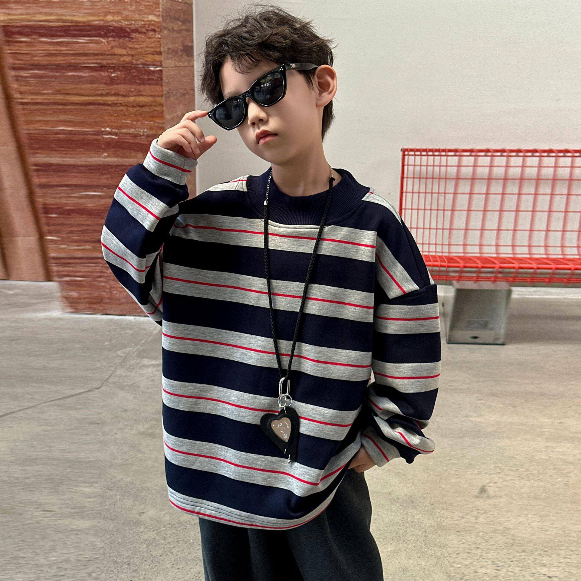 男童冬款加绒卫衣2026秋冬季新款儿童条纹上衣保暖一体绒套头衫潮