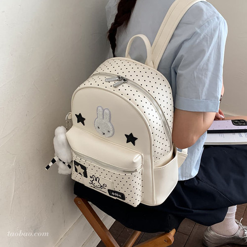 小清新印花大容量学生通勤双肩包