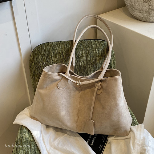 2025冬季新款潮流时尚托特包