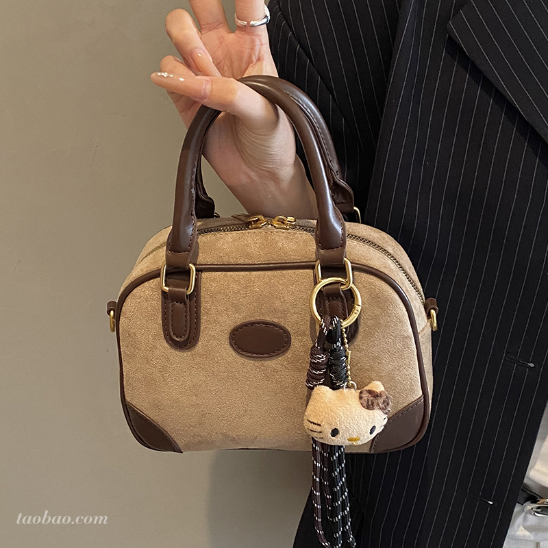 2025年秋季单肩斜挎包