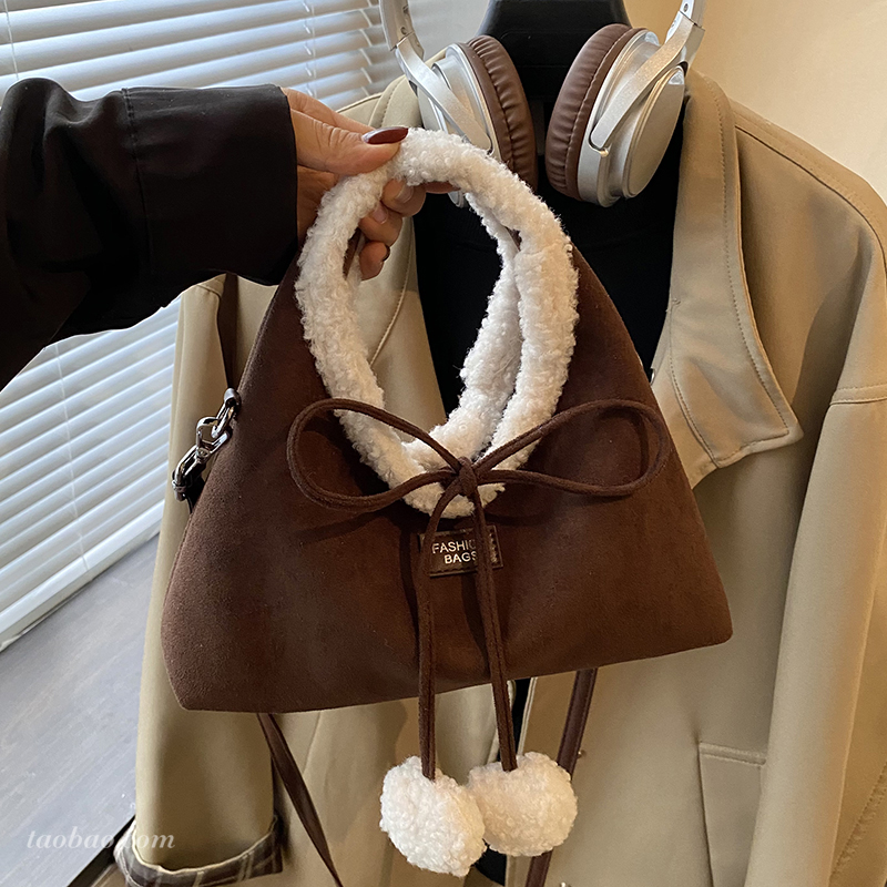 2025新款毛绒边托特包