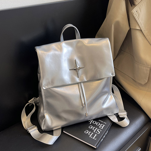 大容量通勤旅行女款双肩包