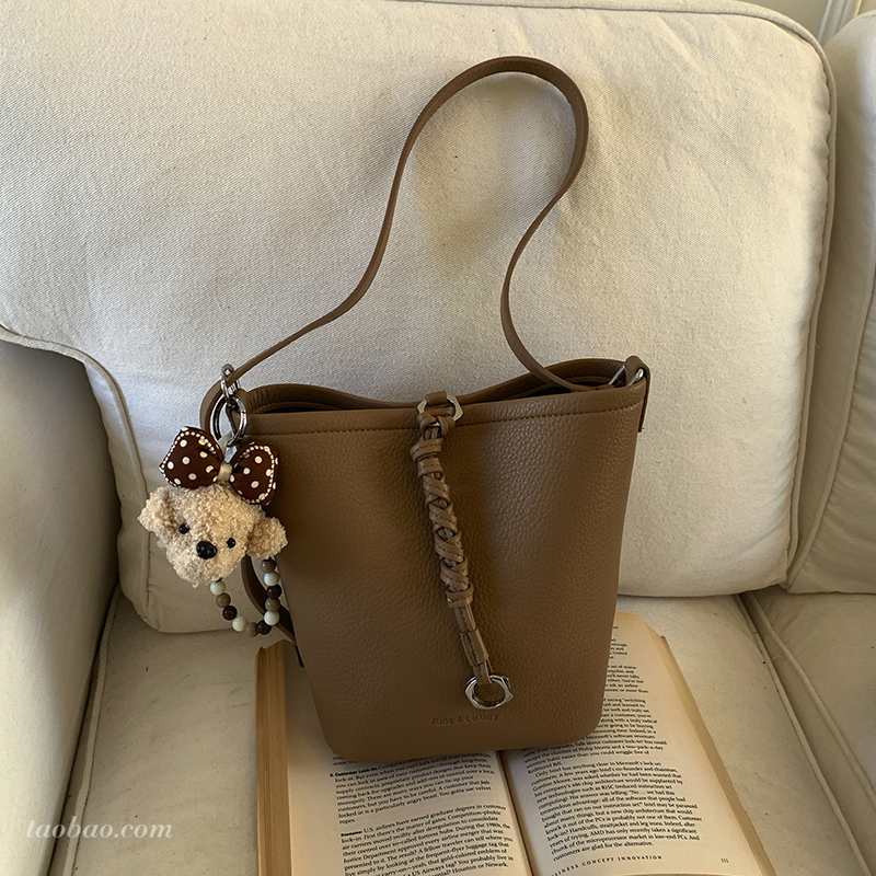 秋冬复古百搭子母单肩手拎水桶包