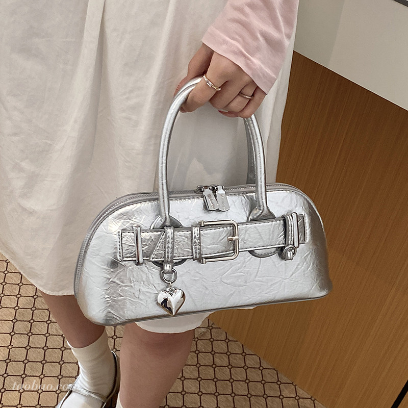 今年流行爆款小包包女2026新款时尚百搭斜挎包精致超火手提贝壳包