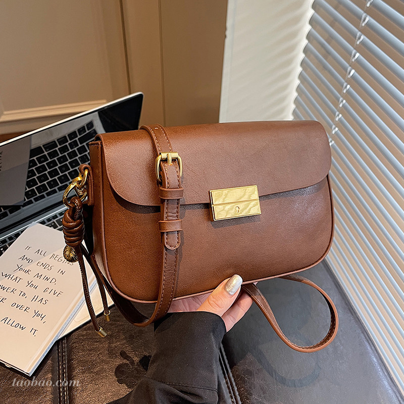 高级感复古小包包2026新款时尚百搭斜挎包通勤女士单肩腋下小方包,箱包皮具/热销女包/男包,小方包,淘宝优惠券,粉丝福利购,淘宝优惠卷