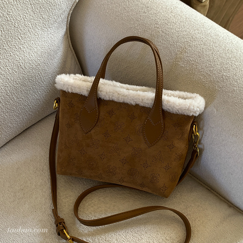 超火小众复古麂皮绒包包女2026新款撞色百搭斜挎包通勤手提水桶包,箱包皮具/热销女包/男包,水桶包,淘宝优惠券,粉丝福利购,淘宝优惠卷