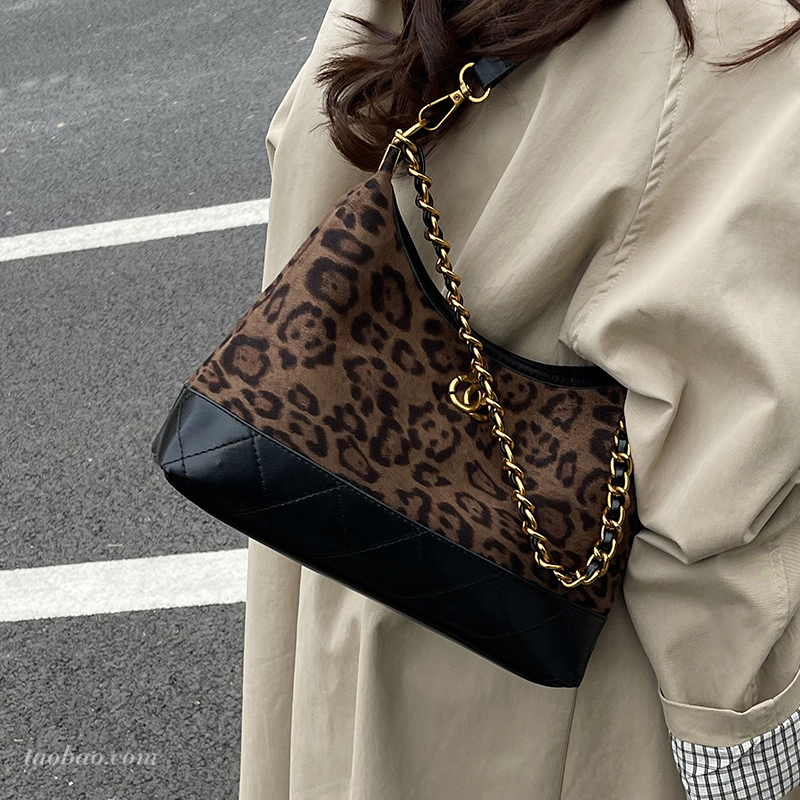 菱格绣线绒面包包2025新款