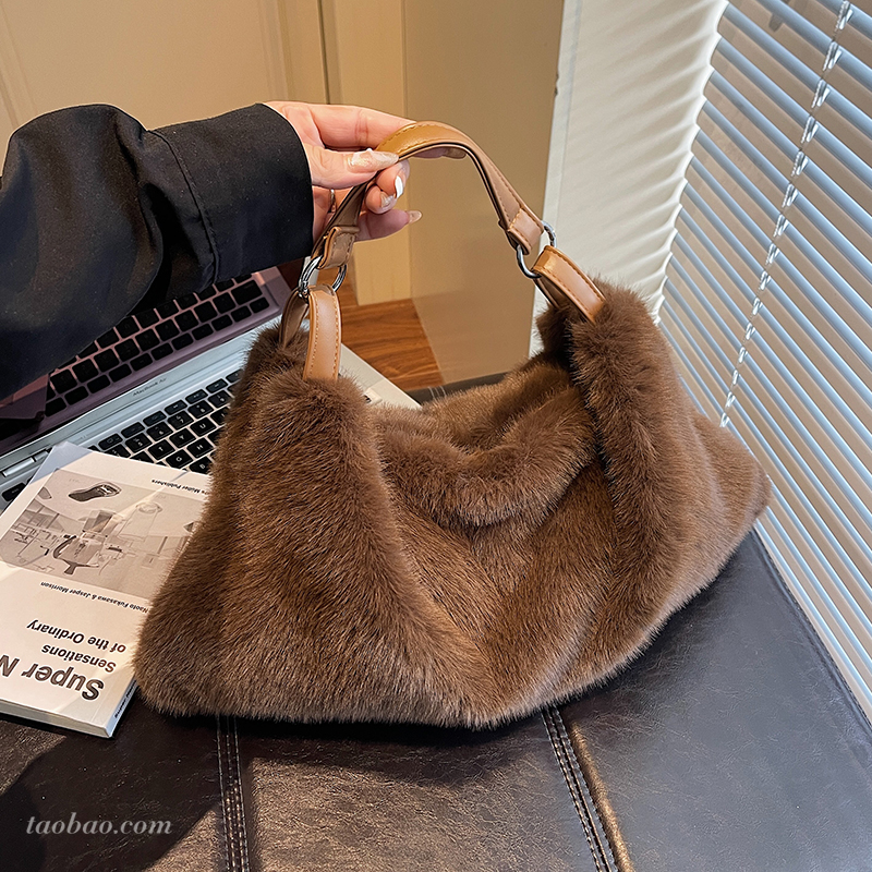 超火毛毛包包女式2025新款