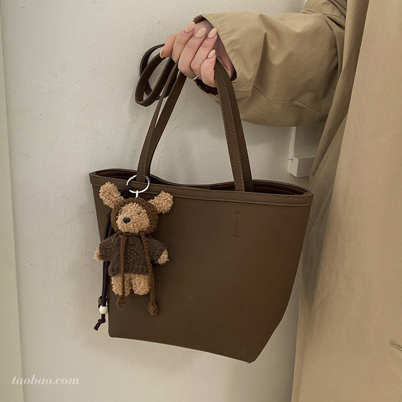 时尚简约复古小包包女2026新款春季百搭单肩腋下包超火手提水桶包,箱包皮具/热销女包/男包,水桶包,淘宝优惠券,粉丝福利购,淘宝优惠卷