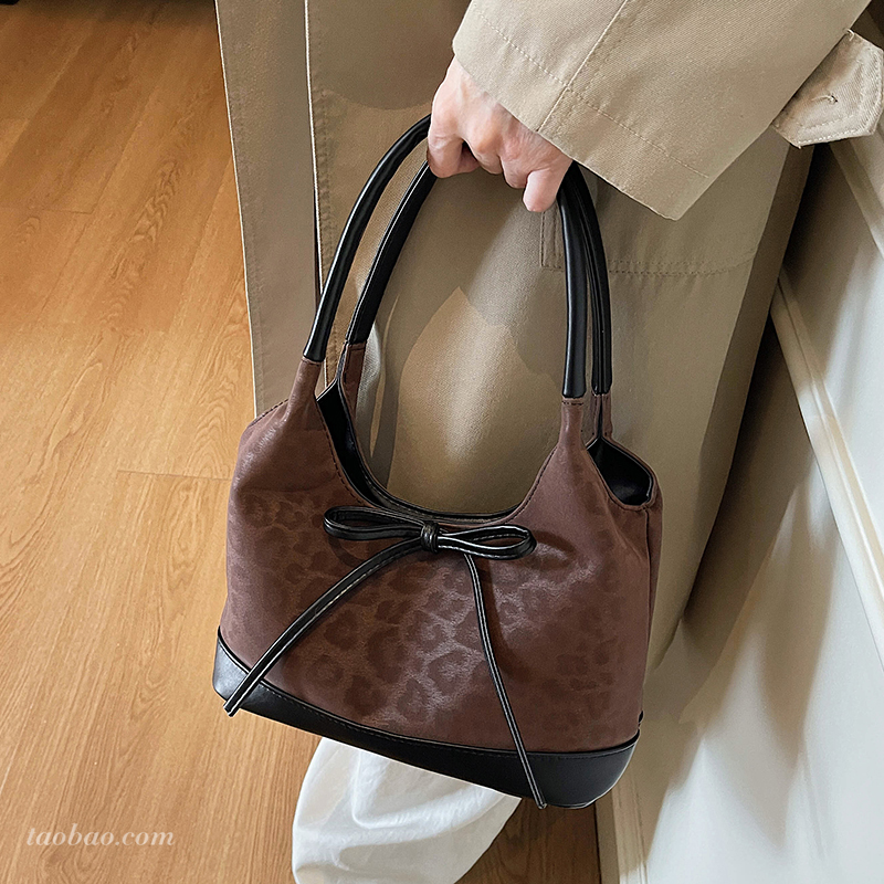 复古麂皮绒托特包蝴蝶结腋下包