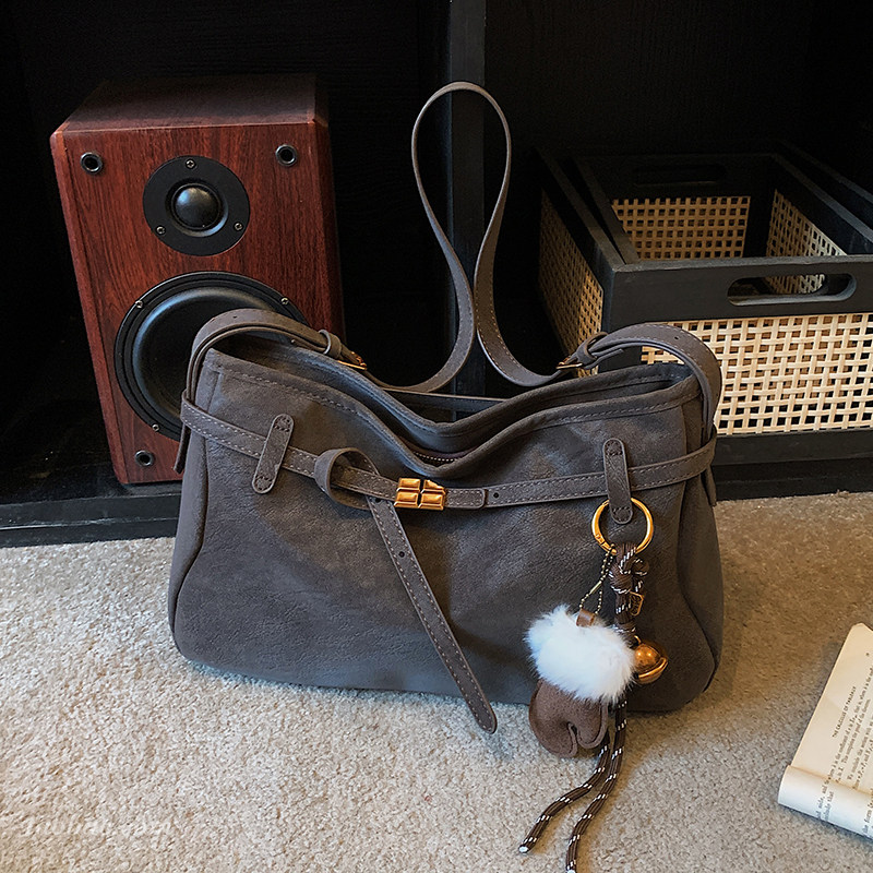 休闲复古磨砂包包2026新款通勤大容量女士单肩斜挎包松弛感托特包,箱包皮具/热销女包/男包,托特包,淘宝优惠券,粉丝福利购,淘宝优惠卷