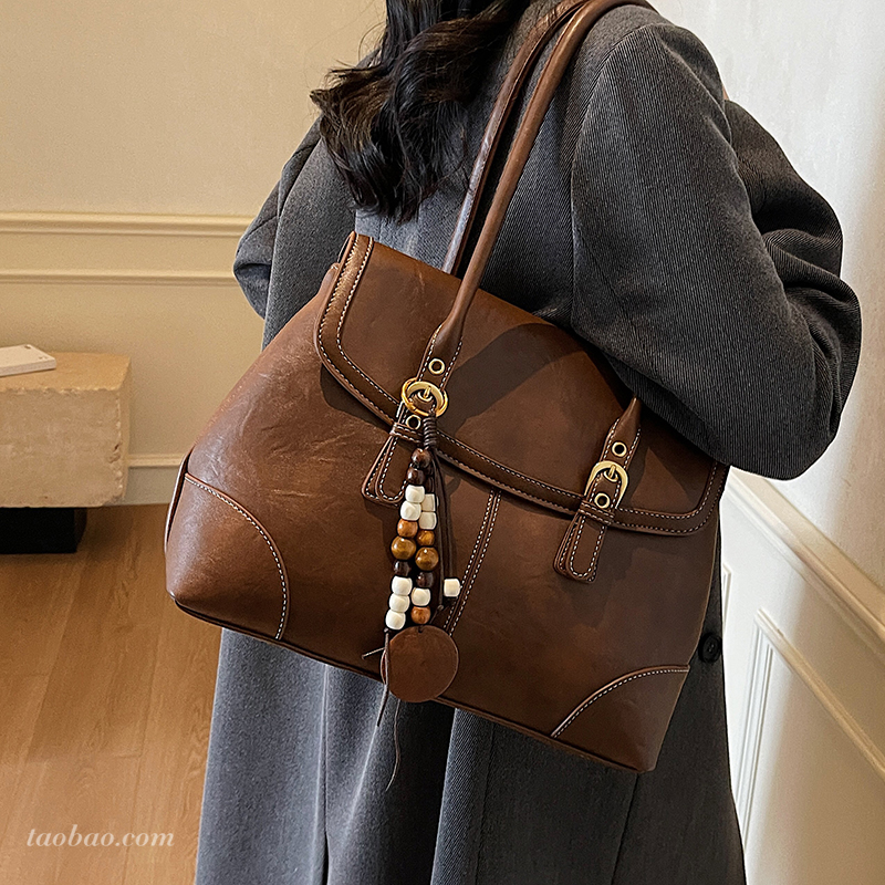 秋冬新款大容量通勤托特包